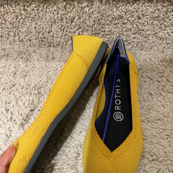 Rothy ☀️ - Picture 3 of 5